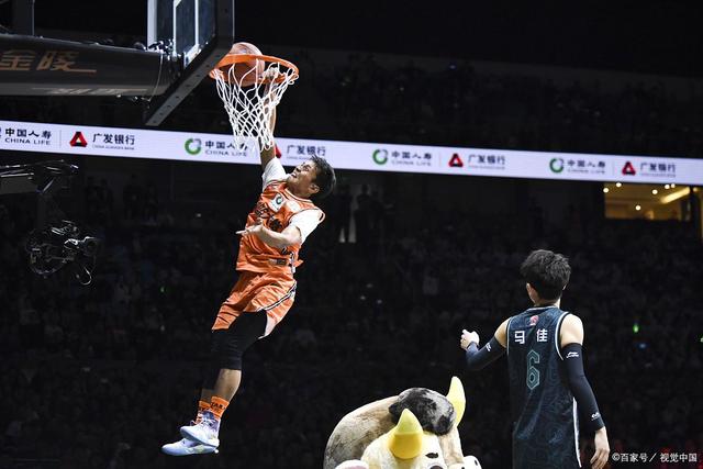 赛地聚焦——全明星赛转会期热度飙升，辽宁本钢门线救险，管理层满意，细节决定成败的简单介绍-开云