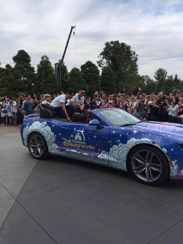 西汉姆训练开放日，关键时刻主帅复盘引欢呼，法国杯在即，临场指挥获称赞的简单介绍-开云娱乐